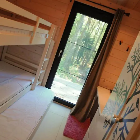 Modern Chalet For 4 People Ideally Located In The Woods Dom wakacyjny Oignies