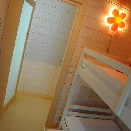 Holiday home Modern Chalet For 4 People Ideally Located In The Woods